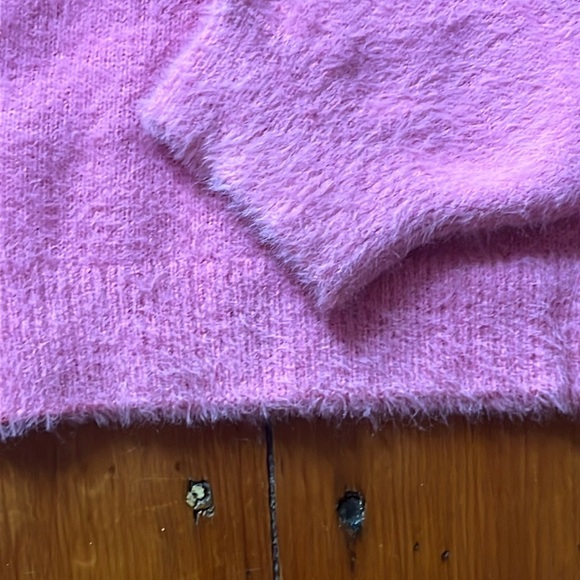 H&M Fuzzy Pink Sweater - Picture 2 of 3